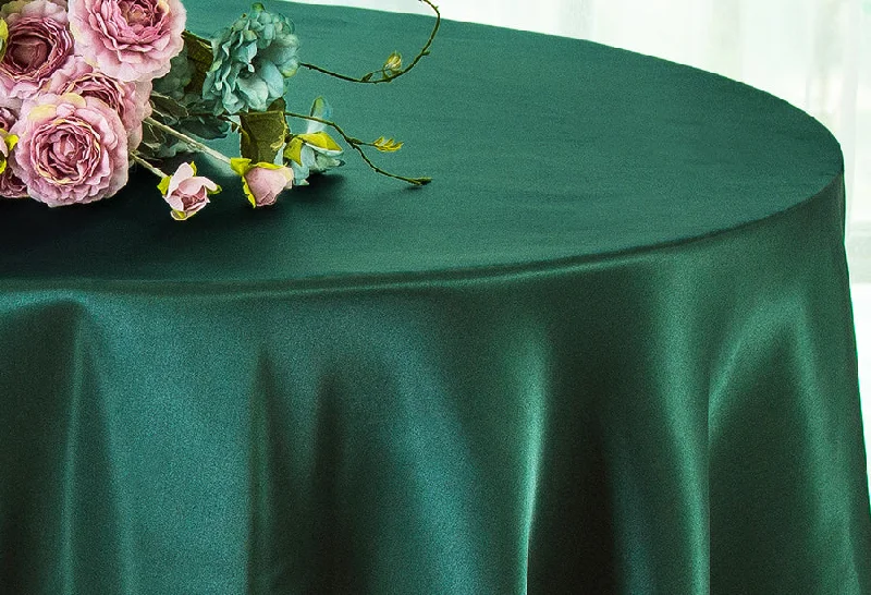 132" Round Heavy Duty Satin Tablecloth - Hunter Green/Holly Green (1pc)