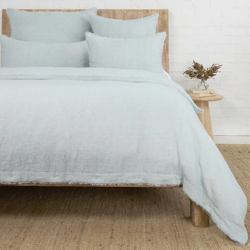 Hunter Light Blue Bedding