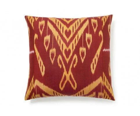 Fontine Pillow design by 5 Surry Lane