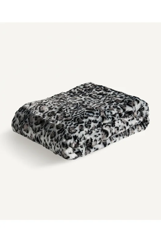 Two-Toned Furry Throw Blanket | Vical Home Leopard